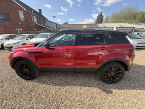 2015 Land Rover Range Rover Evoque 2.0 Td4 Se Tech in Red — image 6