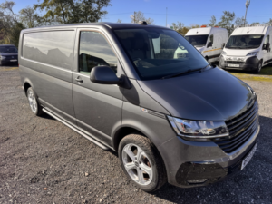 2023 Volkswagen Transporter T6.1 T30 Highline DSG Lwb Van. Tailgate. Alloys. Ac. in Grey — image 3