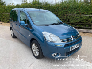 2015 Citroen Berlingo 1.6 E-Hdi Vtr in Blue — image 2