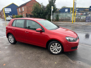 2011 Volkswagen Golf 1.6 Tdi Bluemotion Tech Match Euro 5 (s/s) 5dr in Red — image 5