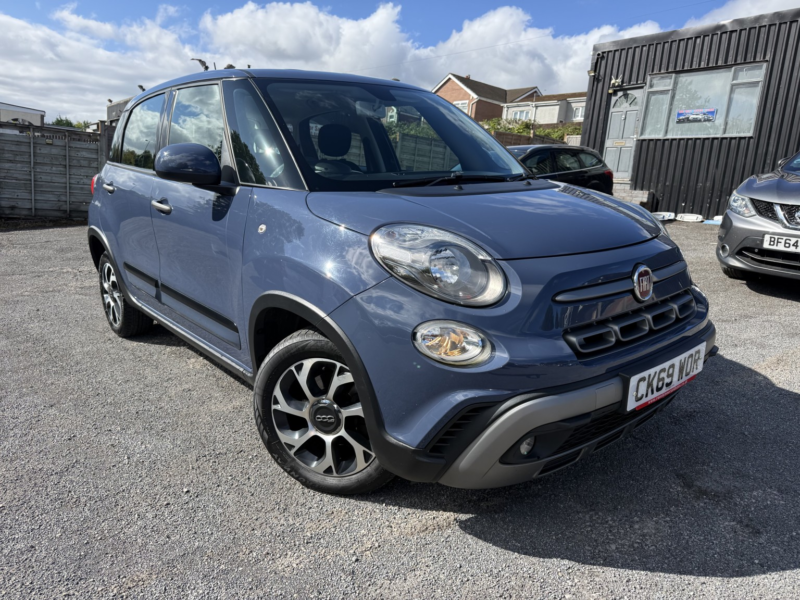 2019 Fiat 500l 1.4 City Cross 1.4 95hp (start&stop) in Blue — image 1