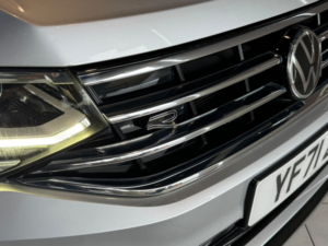 2021 Volkswagen Tiguan 1.5 Tsi R-Line in Silver — image 4