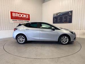 2020 Vauxhall Astra 1.2 Turbo Business Edition Nav Euro 6 (s/s) 5dr in Silver — image 6