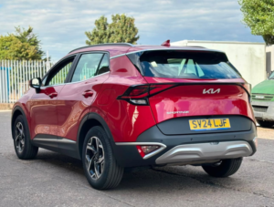 2024 Kia Sportage 1.6 T-Gdi Mhev 2 SUV 5dr Petrol Hybrid Manual Euro 6 (s/s) (157 Bhp) in Red — image 4