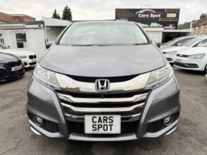 2017 Honda Odyssey 2.0 Hybrid 8 Seats Fresh Import Verified Mile Finance Avb in Grey — image 3