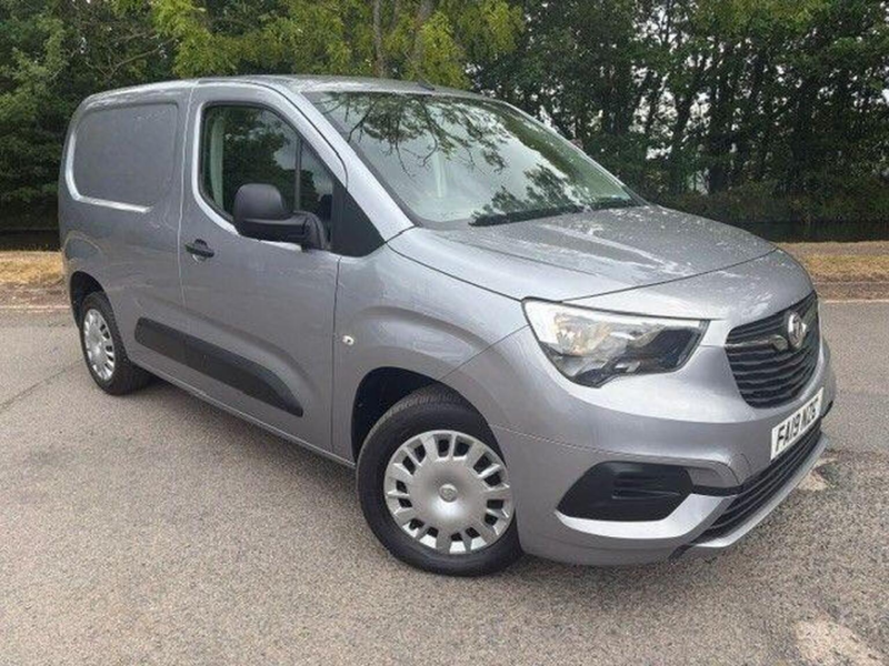 2019 Vauxhall Combo 1.6 Turbo D 2000 Sportive L1 H1 Euro 6 (s/s) 4dr in Grey — image 1
