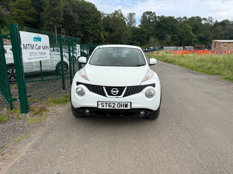 2012 Nissan Juke 1.6 Acenta SUV 5dr Petrol Manual Euro 5 (s/s) (117 Ps) in White — image 1