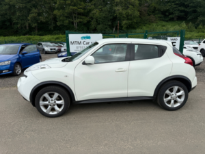 2012 Nissan Juke 1.6 Acenta SUV 5dr Petrol Manual Euro 5 (s/s) (117 Ps) in White — image 3