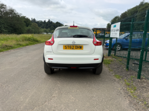 2012 Nissan Juke 1.6 Acenta SUV 5dr Petrol Manual Euro 5 (s/s) (117 Ps) in White — image 5