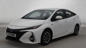 2021 Toyota Prius 1.8 Vvt 8.8kwh Business Edition Plus Hatchback 5dr Petrol Plug-In Hybrid CVT Euro 6 (s/s) (122 Ps) in White — image 3