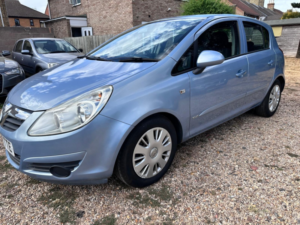 2007 Vauxhall Corsa 1.4 I 16v Club in Blue — image 3