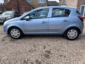 2007 Vauxhall Corsa 1.4 I 16v Club in Blue — image 4