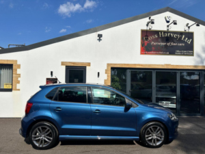 2015 Volkswagen Polo 1.0 Tsi Bluemotion Tech R-Line Euro 6 (s/s) 5dr in Blue — image 3