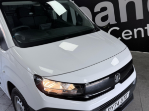 2024 Vauxhall Combo 1.5 Turbo D 2300 Prime Xl Panel Van Lwb Euro 6 (s/s) 6dr in White — image 4