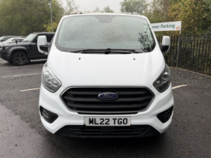 2022 Ford Transit Custom 2.0 Transit Custom Limited Van 300 L2 2.0l Ecoblue 130ps Fwd 6 Speed Manual in White — image 5