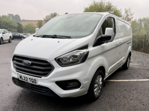 2022 Ford Transit Custom 2.0 Transit Custom Limited Van 300 L2 2.0l Ecoblue 130ps Fwd 6 Speed Manual in White — image 6