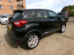 2016 Renault Captur 1.5 Dynamique Nav Dci 90 in Black — image 4