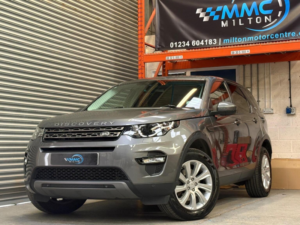 2016 Land Rover Discovery Sport 2.0 Td4 Se Tech Auto 4WD Euro 6 (s/s) 5dr in Grey — image 3