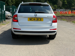 2014 Skoda Octavia 2.0 Tdi Black Edition Estate 5dr Diesel Manual Euro 5 (s/s) (150 Ps) in White — image 6