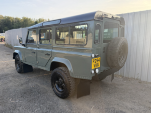 1997 Land Rover Defender 110 2.5 300tdi 110 County*bargain*nice Refurb*great Chassis*usa Exportable in Green — image 6