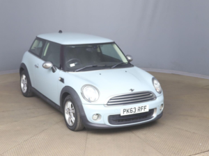 2013 MINI Hatch 1.6 One Euro 5 3dr in Blue — image 2