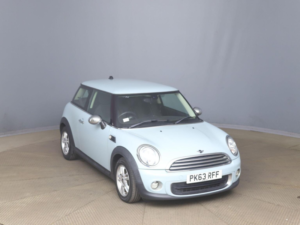 2013 MINI Hatch 1.6 One Euro 5 3dr in Blue — image 4