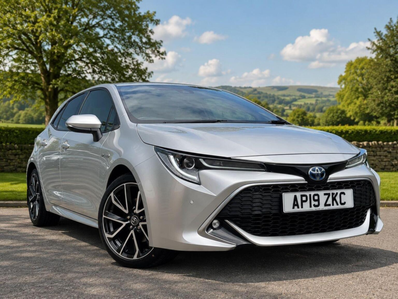 2019 Toyota Corolla 2.0 Vvt-H Excel CVT Euro 6 (s/s) 5dr in Silver — image 1