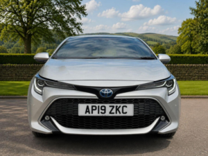 2019 Toyota Corolla 2.0 Vvt-H Excel CVT Euro 6 (s/s) 5dr in Silver — image 3
