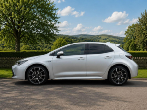 2019 Toyota Corolla 2.0 Vvt-H Excel CVT Euro 6 (s/s) 5dr in Silver — image 5