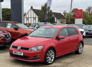 2016 Volkswagen Golf 2.0 Tdi Bluemotion Tech Gt in Red — image 2
