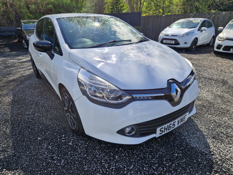2015 Renault Clio 0.9 Dynamique Nav Tce 90 in White — image 1