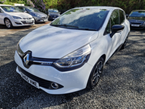 2015 Renault Clio 0.9 Dynamique Nav Tce 90 in White — image 3
