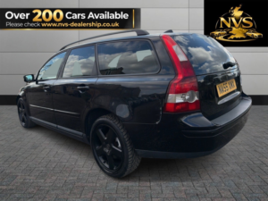2005 Volvo V50 2.0 D Se in Black — image 5