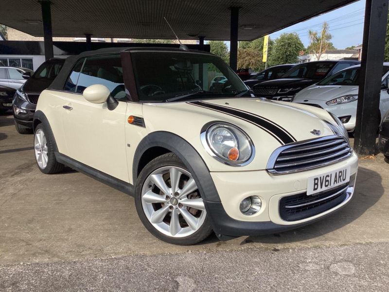 2011 MINI Convertible 1.6 Cooper Euro 5 (s/s) 2dr in White — image 1