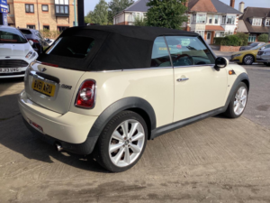 2011 MINI Convertible 1.6 Cooper Euro 5 (s/s) 2dr in White — image 5