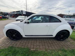 2013 Volkswagen Beetle 2.0 Tdi Sport Euro 5 3dr in White — image 5