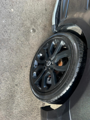 2013 Land Rover Range Rover Sport 3.0 Sd V6 Hse in Black — image 3