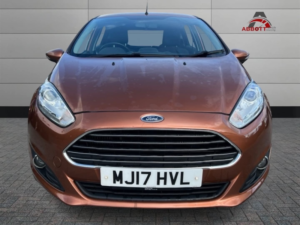 2017 Ford Fiesta 1.5 Tdci Econetic Zetec in Brown — image 5