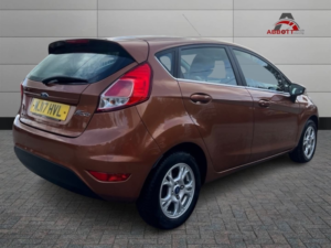 2017 Ford Fiesta 1.5 Tdci Econetic Zetec in Brown — image 6