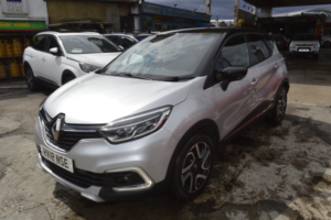 2018 Renault Captur 0.9 Dynamique S Nav Tce 90 in Silver — image 3