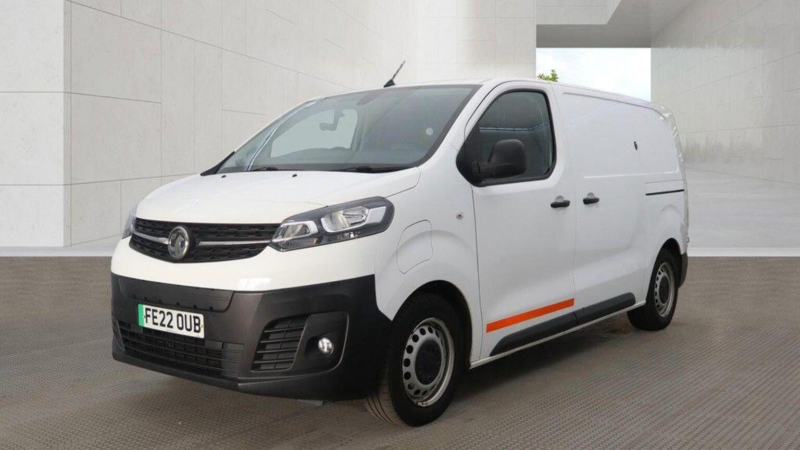 2022 Vauxhall Vivaro Electric 3100 75kwh Dynamic Auto L1 H1 6dr (7.4kw Charger) in White — image 1