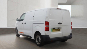 2022 Vauxhall Vivaro Electric 3100 75kwh Dynamic Auto L1 H1 6dr (7.4kw Charger) in White — image 3