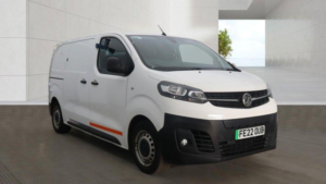 2022 Vauxhall Vivaro Electric 3100 75kwh Dynamic Auto L1 H1 6dr (7.4kw Charger) in White — image 4