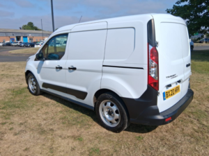 2020 Ford Transit Connect 1.5 200 Ecoblue Leader Panel Van 5dr Diesel Manual L1 Euro 6 (s/s) (100 Ps) in White — image 3