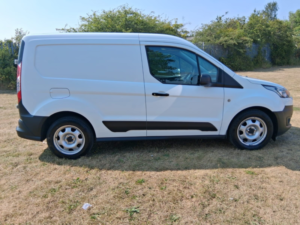 2020 Ford Transit Connect 1.5 200 Ecoblue Leader Panel Van 5dr Diesel Manual L1 Euro 6 (s/s) (100 Ps) in White — image 6