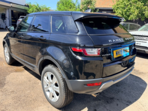 2019 Land Rover Range Rover Evoque Ed4 Se Tech in Black — image 5