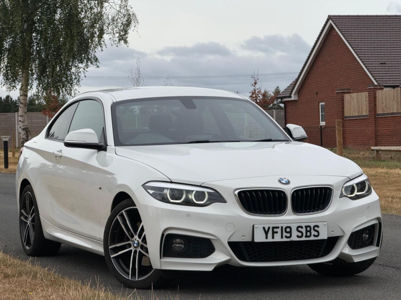 2019 BMW 2 Series 2.0 220i Gpf M Sport Auto Euro 6 (s/s) 2dr in White — image 1