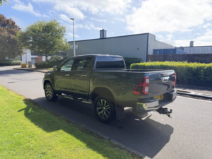 2019 Toyota Hilux 2.4 D-4d Invincible X in Grey — image 5