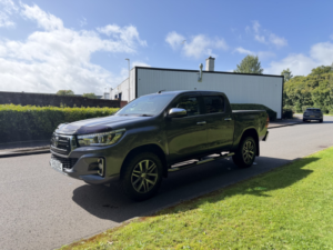 2019 Toyota Hilux 2.4 D-4d Invincible X in Grey — image 6