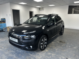 2015 Citroen C4 Cactus 1.6 Bluehdi Flair in Black — image 2